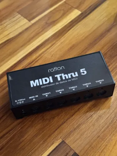 Midi Thru Box 5 saídas Ratton - distribuidor MIDI