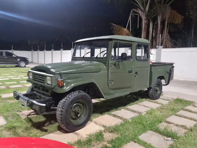 Toyota Bandeirante 95