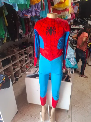 Vendo fantasia de adulto apartir de 50 reais