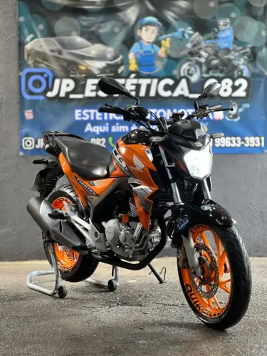 Cb Twister 250 edição ilimitada das mais top que tem cheia de acessórios só transferir*