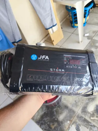 Fonte automotivo JFA STORM 200A NOVO, NUNCA USADO.