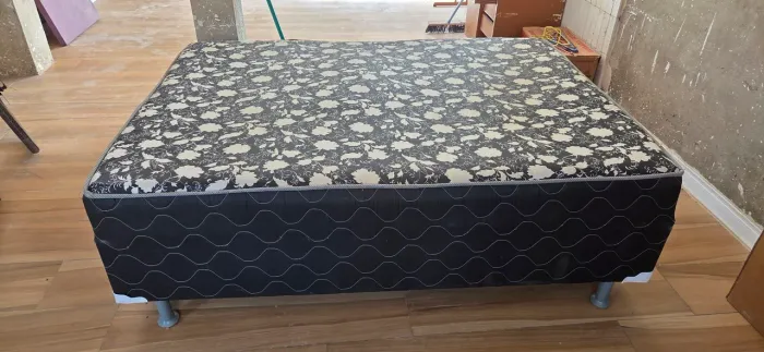 Cama de casal conjugada