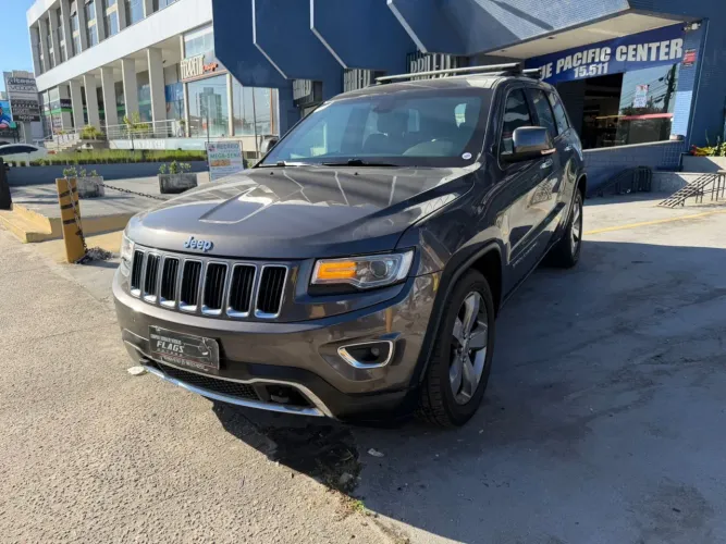 Jeep Grand Cherokee Limited 3.0 TB Dies. AUT 2015