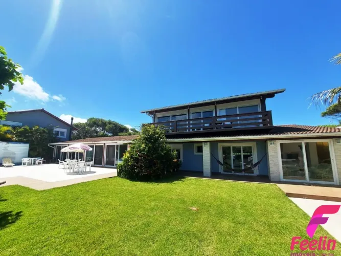 Casa 4 dormitórios 1.000 m², vista Mar - Praia da Armação