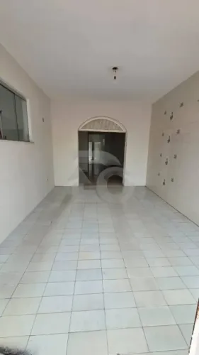 Casa de 232m² no Bairro Cirurgia - 2 Quartos