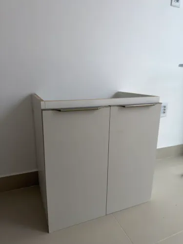Gabinete de banheiro em MDF
