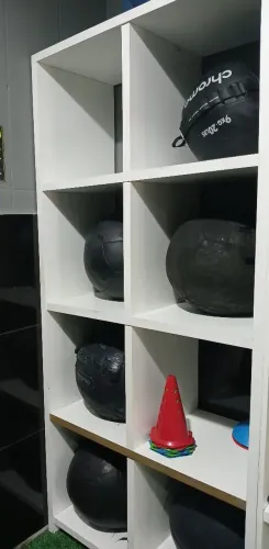 ESTANTE COLMÉIA EM MDF( 4 prateleiras).