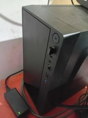 Computador completo com monitor mouse e teclado