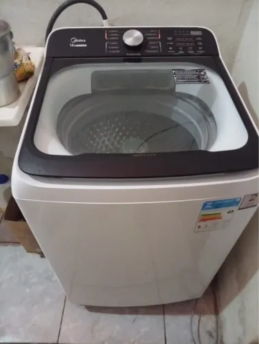 Máquina de lavar Midea 13kg, apenas 3 meses de uso