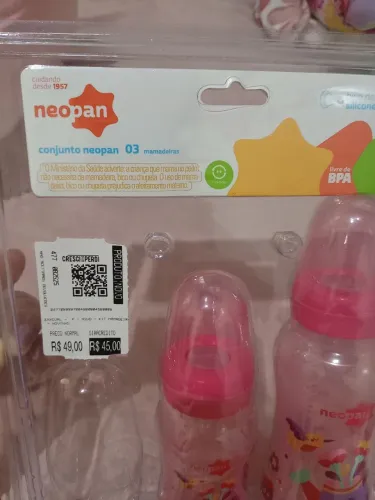Vendo mamadeiras e trocador, mamadeiras nova. Feminina. 
