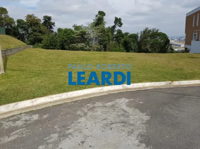 TERRENO EM CONDOMÍNIO - CONDOMÍNIO CAMPOS DO CONDE - SP