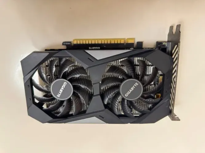 Placa de Vídeo GTX 1650 4GB Nvidia