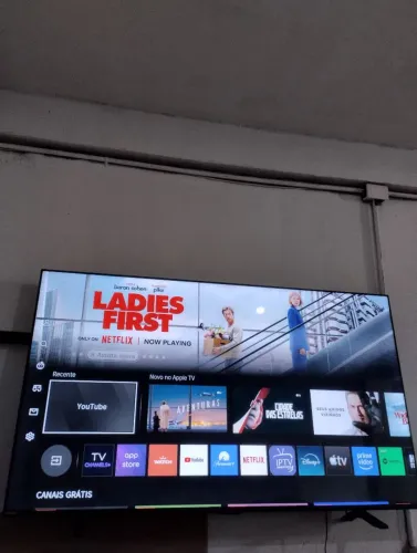 Tv de 65 polegadas Toshiba Smart