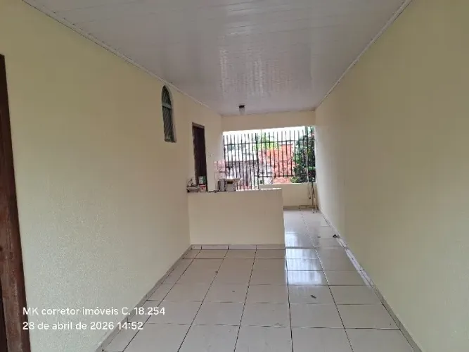 Casa de alvenaria com 68,48 m2 na rua Clotario Portugal, área central de Ibiporã.