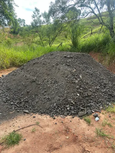 Raspa de asfalto pra sua rua 