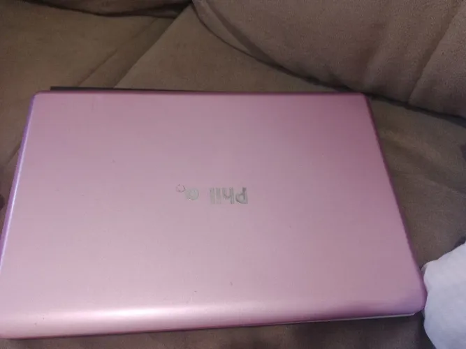 Notebook Philco rosa 