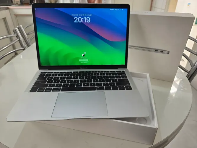 Macbook pro 2019 na caixa