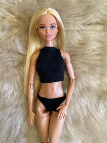 Barbie Odile Bailarina 2025 em corpo made to move