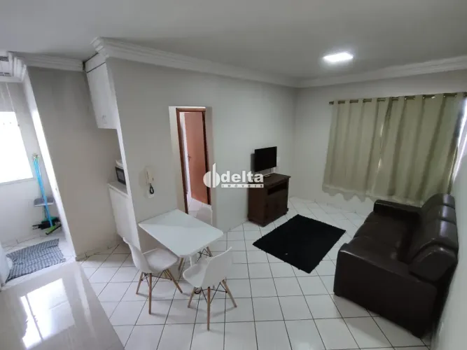 Apartamento mobiliado com 2 quartos disponível no bairro Santa Mônica em Uberlândia-MG