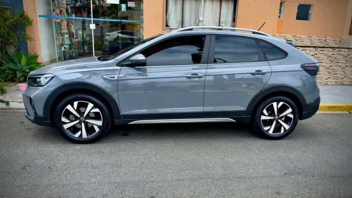 Volkswagen Nivus Highline 1.0 200 TSI Flex AUT 2023