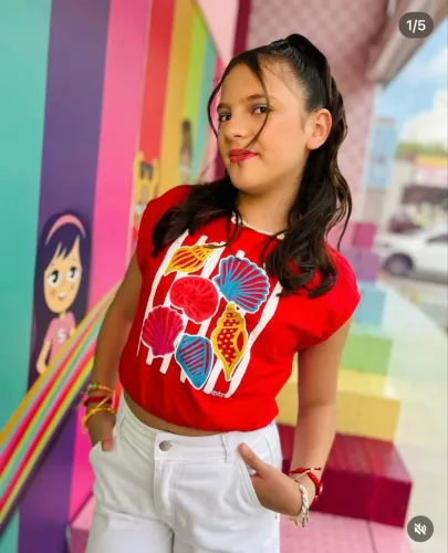 Camiseta férias nova na etiqueta de 68 por 29