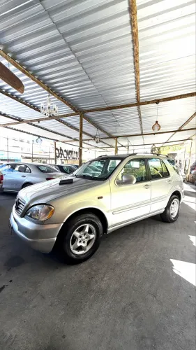 Mercedes-Benz ML-230 4X4 1999