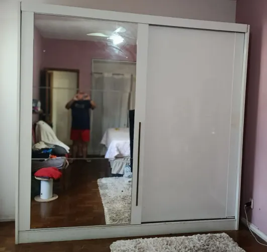 Guarda roupa de casal 3 portas 1espelhada MDF conservado