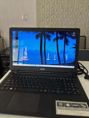 Notebook Acer Aspire ES1-572-3562