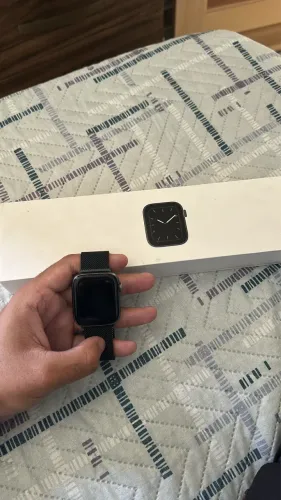 Apple Watch Series 5 44 mm