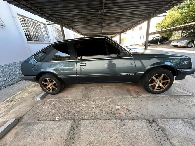 Chevrolet Monza GL 1.8 Efi/ SL/ L/ 650/barc. 2e4p (álcool) 1983