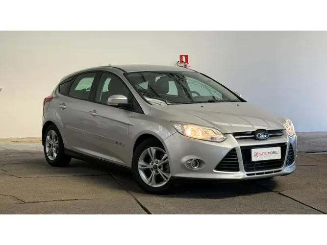 Ford Focus 1.6 S/1.6 SE Flex 16V 5P AUT 2015
