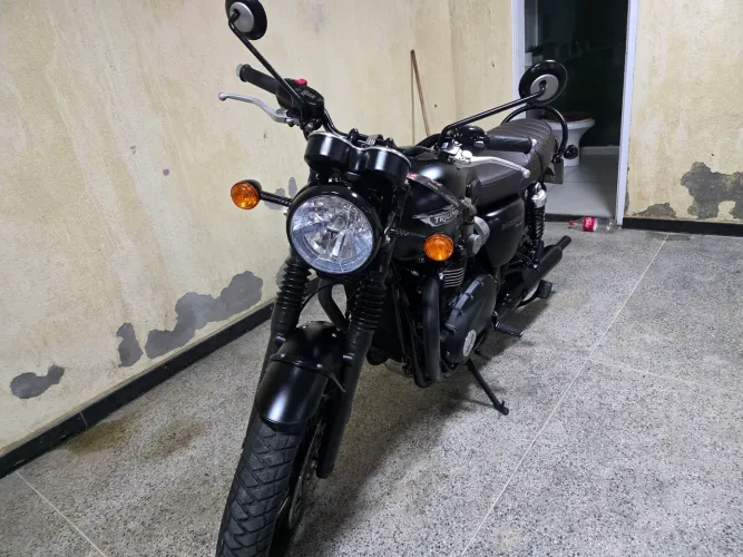 Triumph Bonneville T120 Black 2021 LEIA O ANÚNCIO