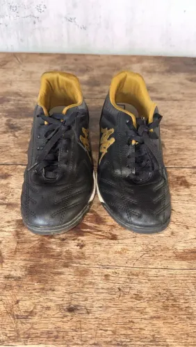 Chuteira Society Kappa