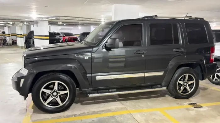 Jeep Cherokee Limited 3.7 4X4 V6 12V Aut. 2011