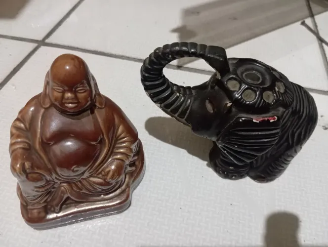 Imagem de Buda em Porcelana e elefante em Gesso
