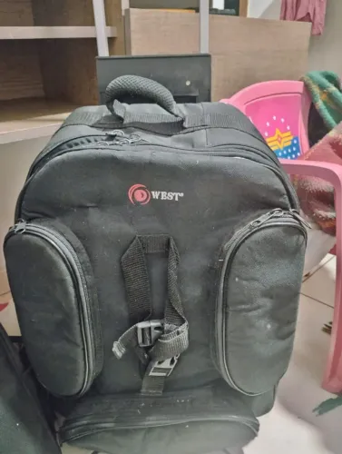 Vendo mochila para máquina fotográfica em excelente estado