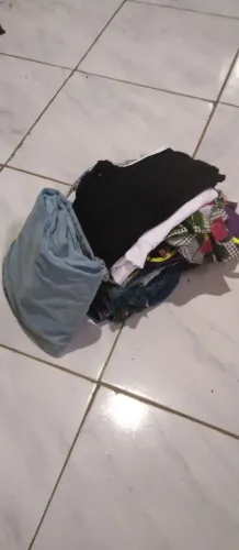 Roupas tudo por 30 reais