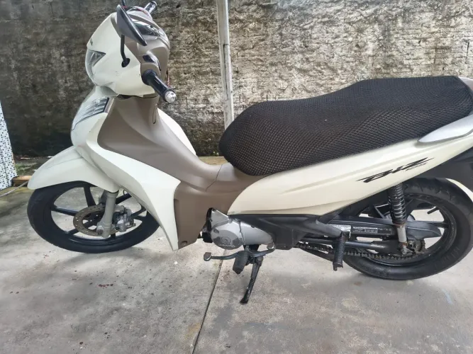 Honda biz 125 cor Bege 13 mil