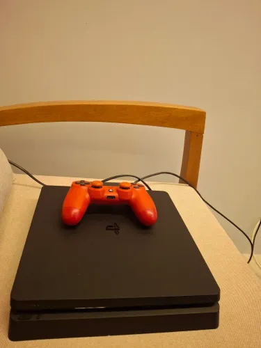 Playstation 4 Slim 1tb (ACEITO TROCAS)