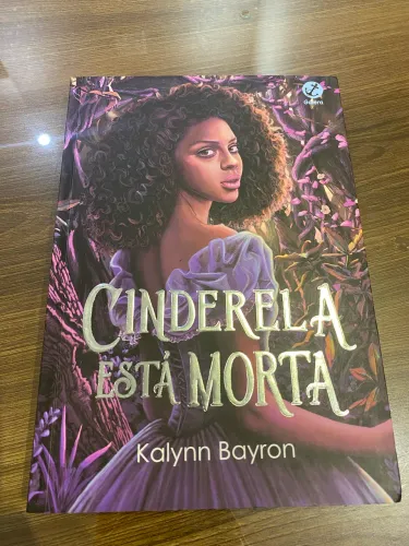 Livro Cinderela está morta