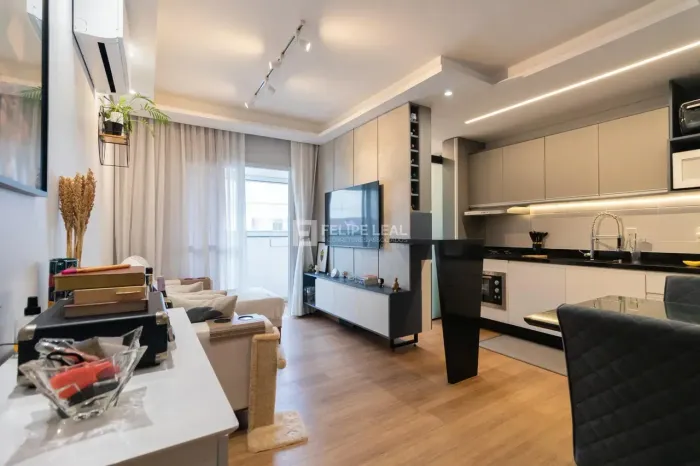 Apartamento de 02 dormitórios com suíte em Areias - São José - SC