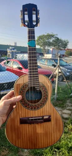 Cavaco lucenir elétricojack central.Cedro maciço com tampo maciço de pinho!! Venda rápida!