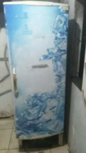 VENDE-SE FREEZER DE CONGELADOS ? 220V