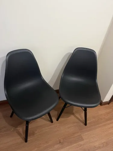 Cadeira preta easy Tok Stok (2 cadeiras)