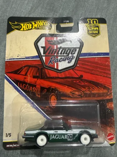 Hot Wheels Pop Culture Vintage Racing Jaguar XJS