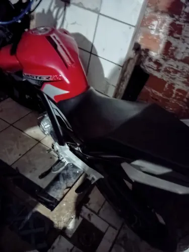 Honda twister 2019.