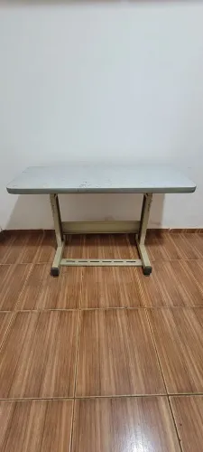 Mesa para Máquina de Costura Regulável Reforçada 
