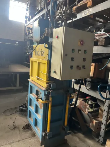 Prensa hidráulica enfardadeira pra sucata papelão pet