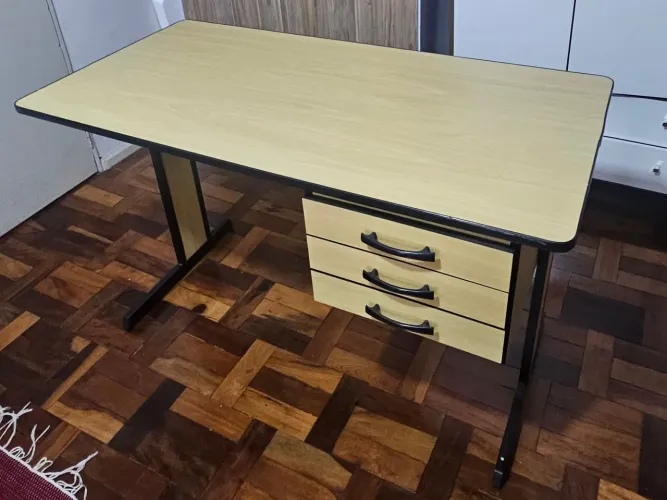 Mesa de escritório