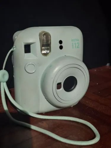 Câmera retrô fujifilm, Instax mini 12 com nota fiscal